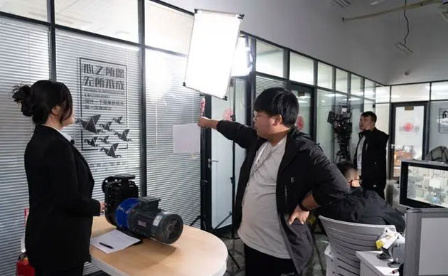 �Ϸ����S�Ӯ�����